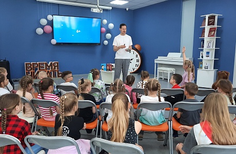 В Пензе для школьников провели «Цифровой ликбез» о том, как не попасться на уловки телефонных мошенников В Пензе для школьников провели «Цифровой ликбез» о том, как не попасться на уловки телефонных мошенников